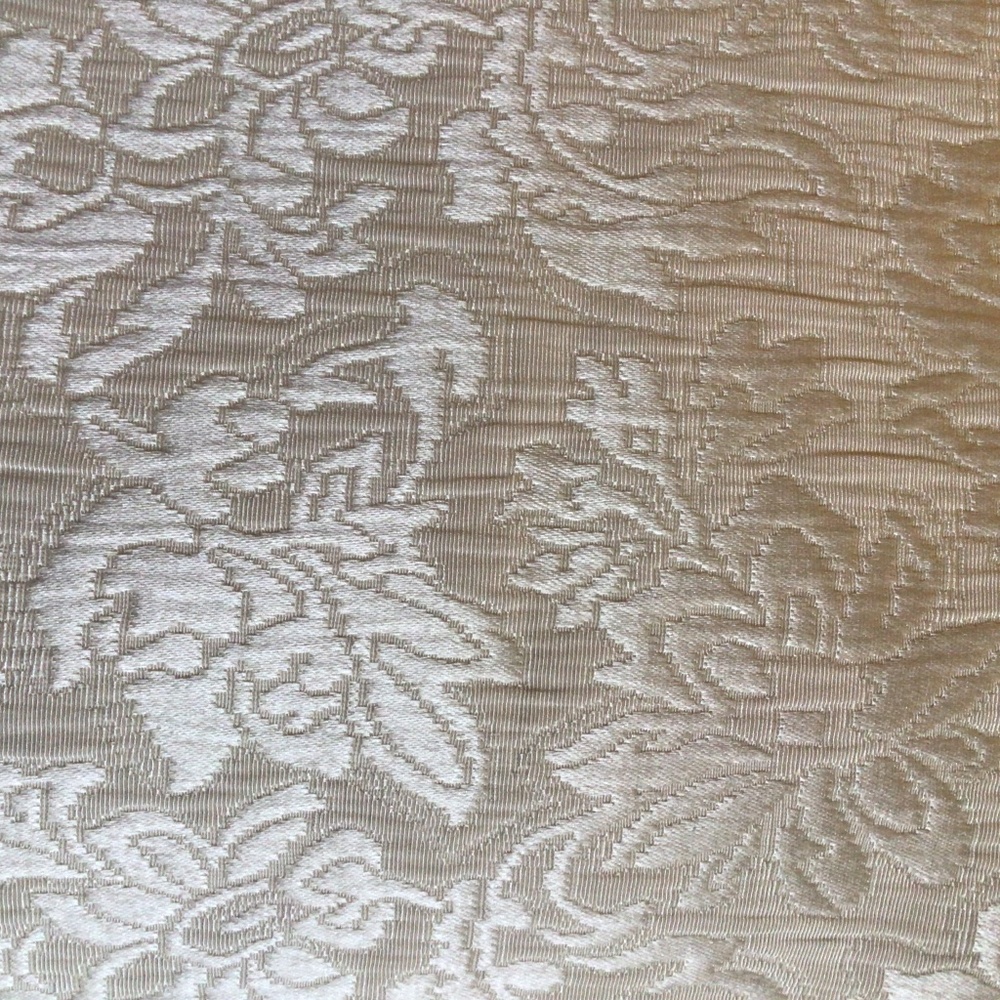 Damask 48”x 58” double sided throw with fringes